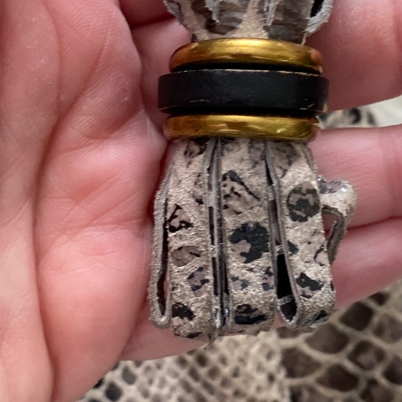 Elliott Lucca Handbag | Hobo Style | Snakeskin/Leather | EUC - Picture 5 of 16